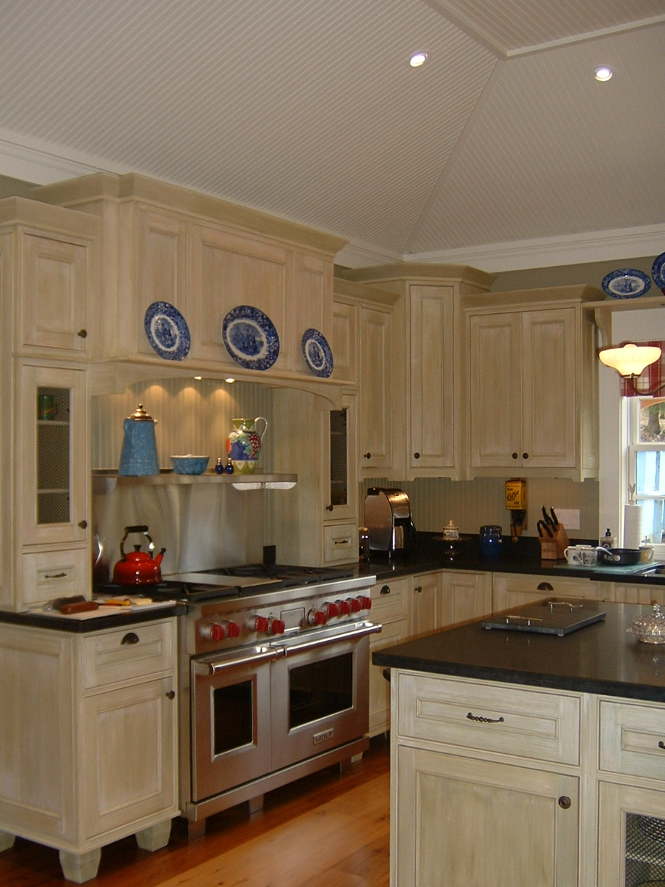 kitchen cabinet makers near me